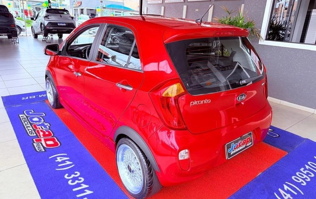 imagem-https://www.socarrao.com.br/sc-vehicle-images-prod/4433308/1792775417726-8563349_3_B_509fca7a51.jpeg