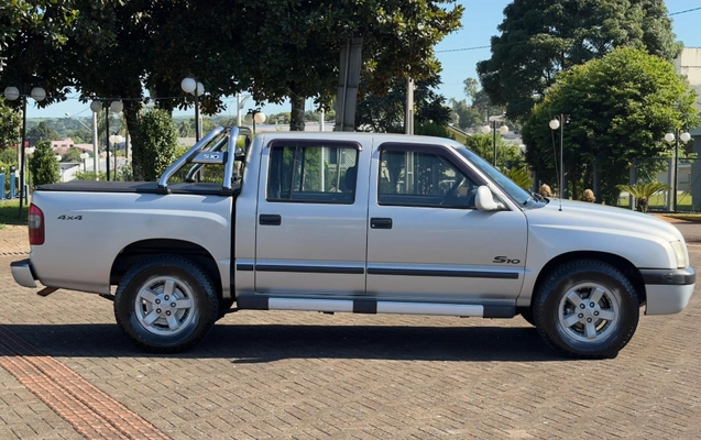 imagem-https://www.socarrao.com.br/sc-vehicle-images-prod/4433322/1792775056318-6d729fafae38485bab0feaacfe264a8c_1767720434794.jpeg