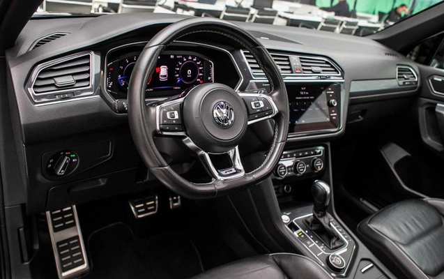 imagem-https://www.socarrao.com.br/sc-vehicle-images-prod/4433329/1792858608781-8600481_13_B_353461ebb6.jpeg