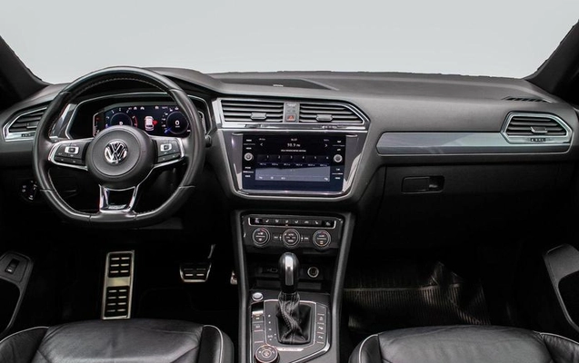 imagem-https://www.socarrao.com.br/sc-vehicle-images-prod/4433329/1792858608785-8600481_15_B_c6fd18a277.jpeg