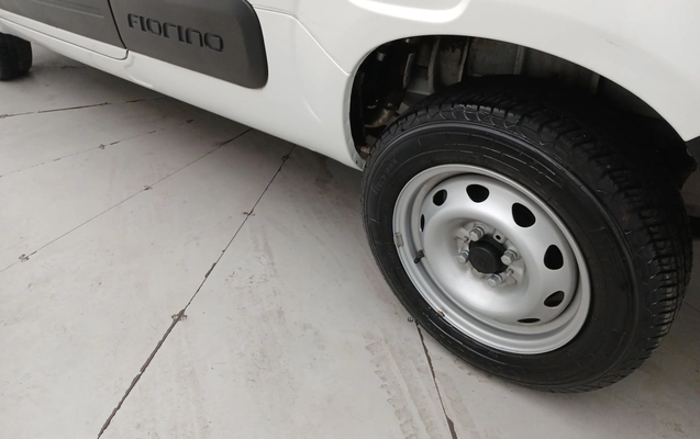imagem-https://www.socarrao.com.br/sc-vehicle-images-prod/4433353/1792775395551-2_092928.jpg