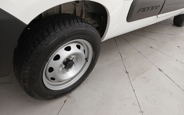 imagem-https://www.socarrao.com.br/sc-vehicle-images-prod/4433353/1792775395555-2_092929.jpg