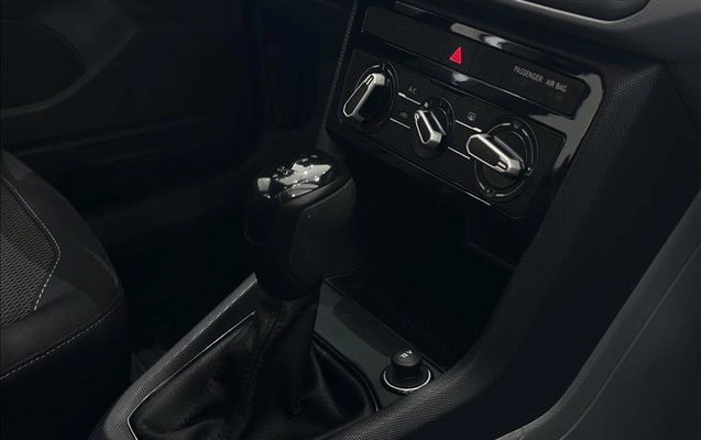 imagem-https://www.socarrao.com.br/sc-vehicle-images-prod/4433364/1792775431148-EXR-5E52_14.jpg