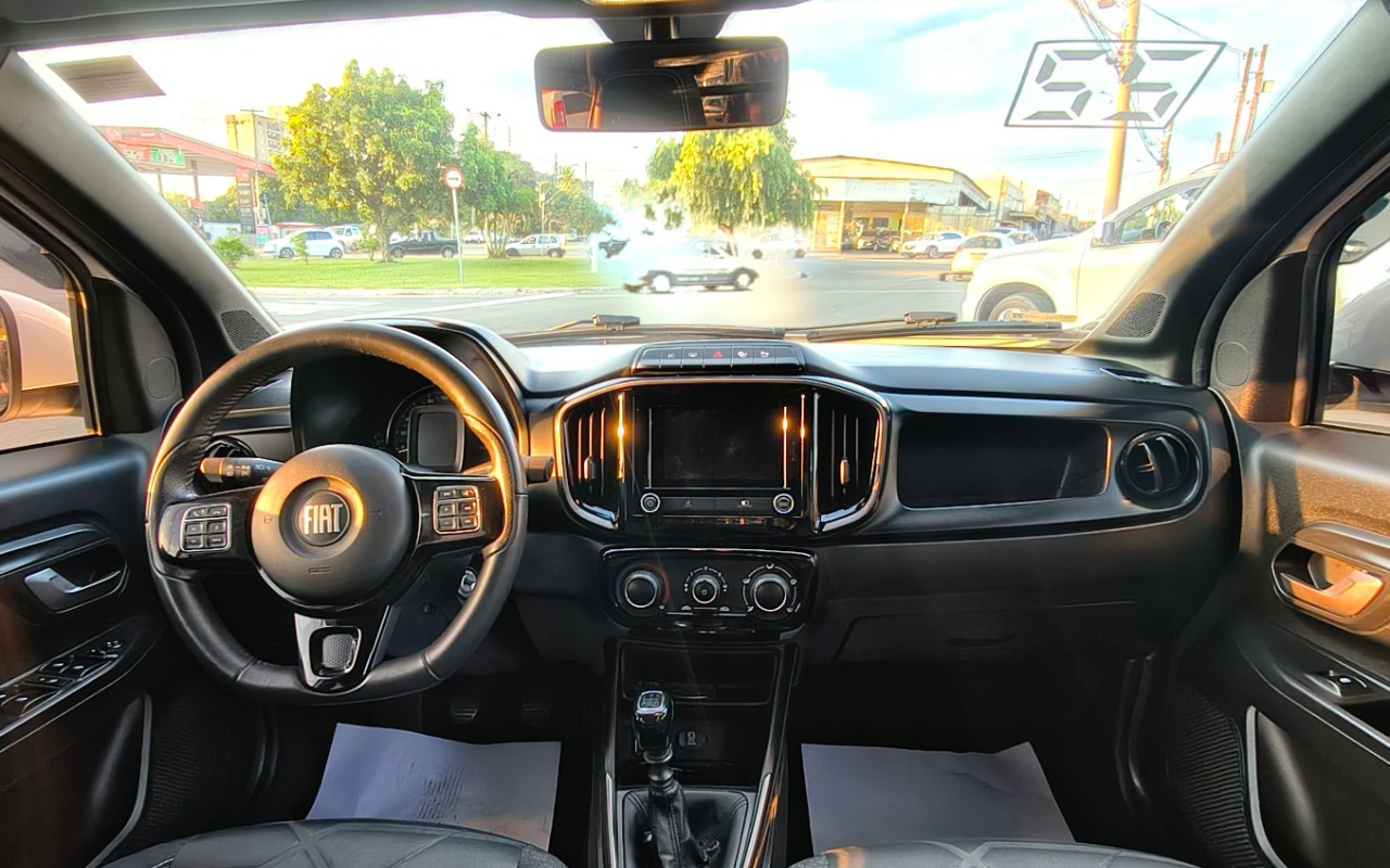 imagem-https://www.socarrao.com.br/sc-vehicle-images-prod/4433374/1792775463561-SU1HXzIwMjYwNjExXzE3MDcwMDUwNV9IRFJ-Mi5qcGc.jpg