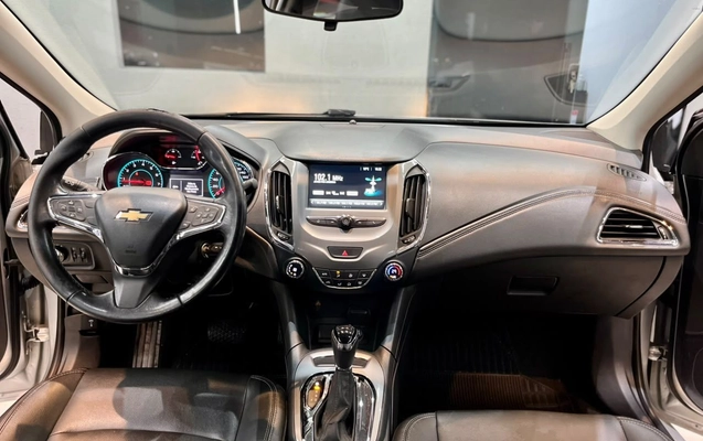 imagem-https://www.socarrao.com.br/sc-vehicle-images-prod/4433392/1792775570314-e5558bbde3274879ac0dd5a2c0997a5d_1792772057726.jpg