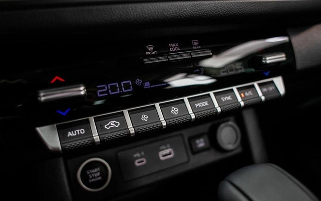 imagem-https://www.socarrao.com.br/sc-vehicle-images-prod/4433474/1792858621140-8600583_12_B_dd190a0f4b.jpeg