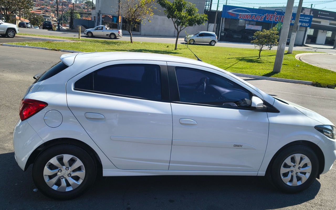 imagem-https://www.socarrao.com.br/sc-vehicle-images-prod/4433501/1792776439797-SU1HXzIwMjYwNzI3XzEyMDk0NTA3N19IRFJ-Mi5qcGc.jpg
