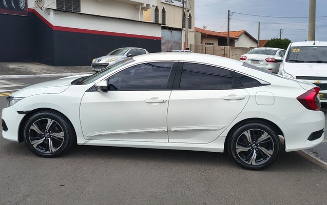 imagem-https://www.socarrao.com.br/sc-vehicle-images-prod/4433543/1792776808789-SU1HXzIwMjYwODA3XzExMTkwNTc3M19IRFJ-Mi5qcGc.jpg