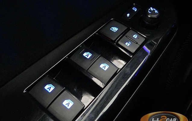imagem-https://www.socarrao.com.br/sc-vehicle-images-prod/4433547/1792777045391-8600626_14_B_bd4771cff0.jpeg