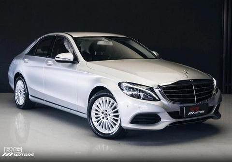 Mercedes-Benz C-180 2018 Prata — foto 1 de 3