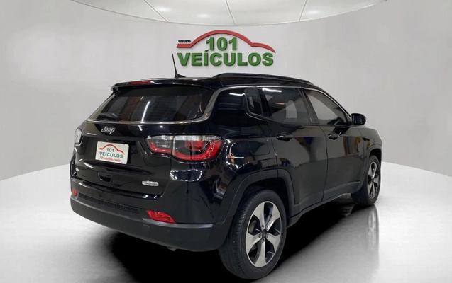 imagem-https://www.socarrao.com.br/sc-vehicle-images-prod/4433574/1792777182888-003_f6749a9739d8652f2efdd1402d073260.jpg