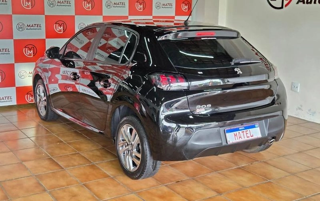 imagem-https://www.socarrao.com.br/sc-vehicle-images-prod/4433627/1792777547348-8551188_1_B_5f4c92e121.jpeg