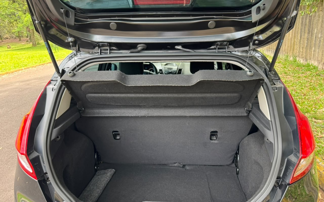 imagem-https://www.socarrao.com.br/sc-vehicle-images-prod/4433647/1792777710994-V2hhdHNBcHAgSW1hZ2UgMjAyNi0xMC0yMyBhdCAxMy40Mi4yMCAoMykuanBlZw.jpeg