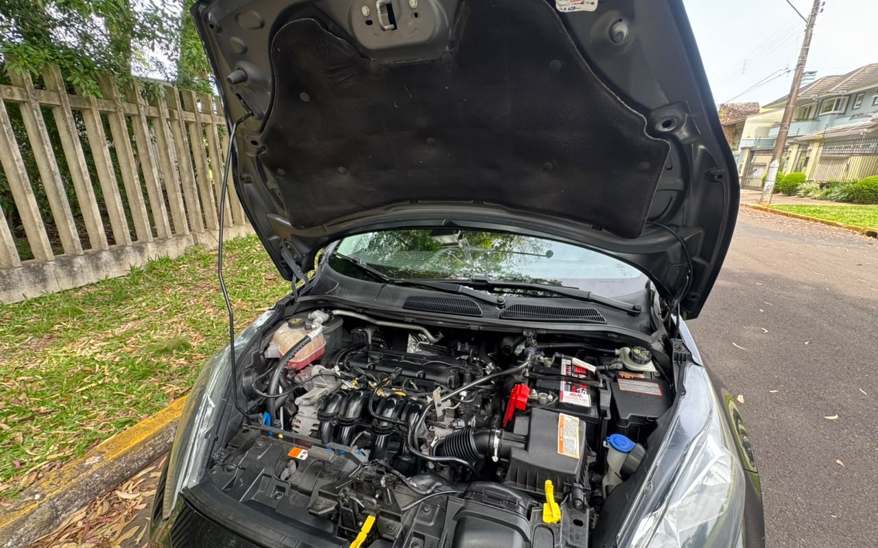 imagem-https://www.socarrao.com.br/sc-vehicle-images-prod/4433647/1792777712248-V2hhdHNBcHAgSW1hZ2UgMjAyNi0xMC0yMyBhdCAxMy40Mi4yMSAoMSkuanBlZw.jpeg