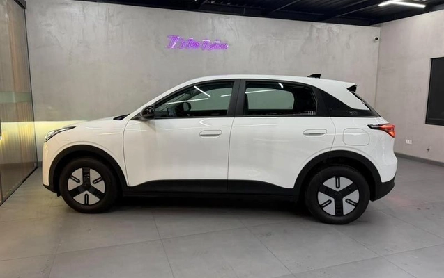 imagem-https://www.socarrao.com.br/sc-vehicle-images-prod/4433648/1792777710645-8600237_5_B_7bb7d606fc.jpeg