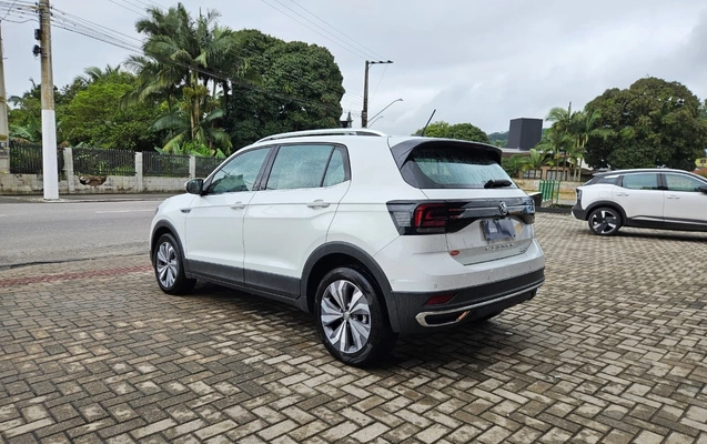 imagem-https://www.socarrao.com.br/sc-vehicle-images-prod/4433696/1792778162071-2f439683-c66d-4e6a-954c-7f4c09ba53b0.jpg