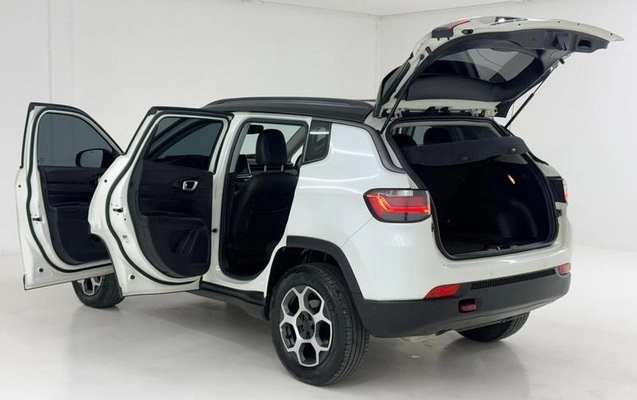 imagem-https://www.socarrao.com.br/sc-vehicle-images-prod/4433697/1792778169214-8581361_11_B_494e0e2beb.jpeg