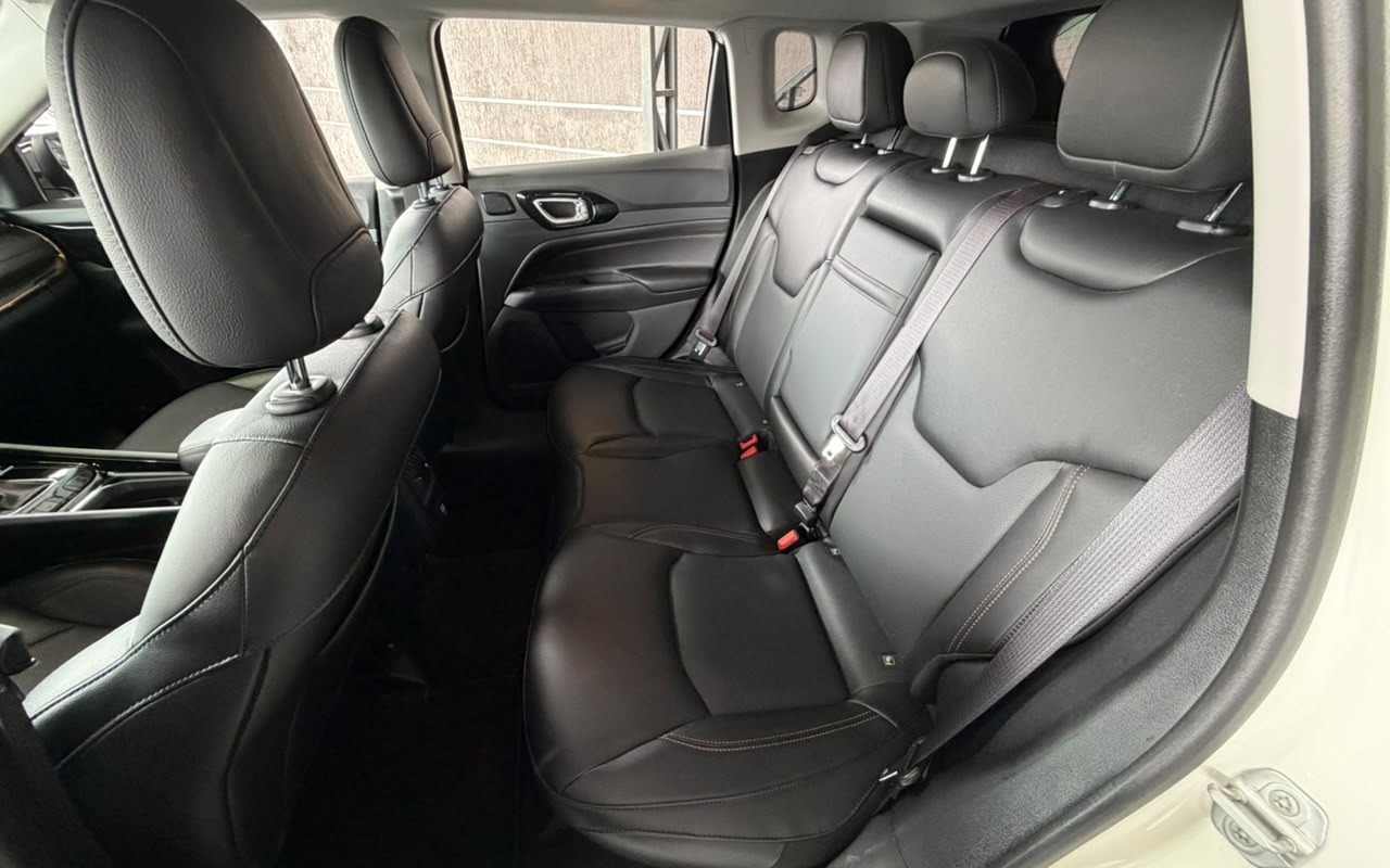 imagem-https://www.socarrao.com.br/sc-vehicle-images-prod/4433699/1792778205126-V2hhdHNBcHAgSW1hZ2UgMjAyNi0xMC0yMyBhdCAxMy4yMi40Ni5qcGVn.jpeg
