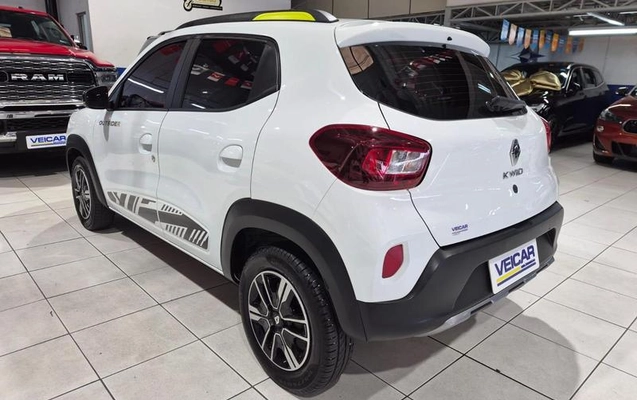 imagem-https://www.socarrao.com.br/sc-vehicle-images-prod/4433765/1792845131597-8600733_10_B_54da30f48c.jpeg