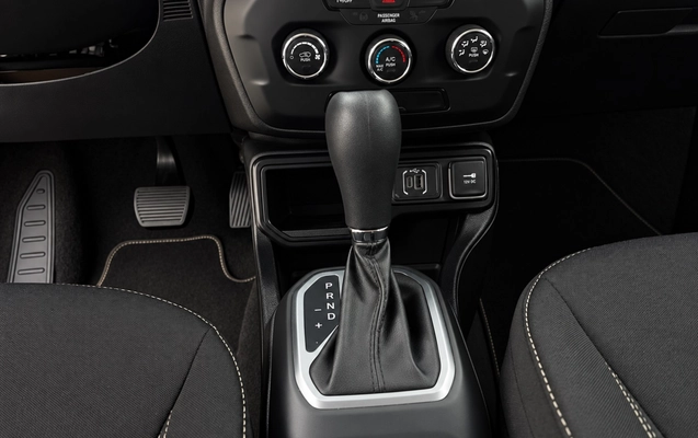 imagem-https://www.socarrao.com.br/sc-vehicle-images-prod/4433833/1792779100451-15_041433.jpg