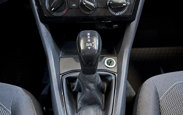 imagem-https://www.socarrao.com.br/sc-vehicle-images-prod/4433834/1792779100627-11_110443.jpg