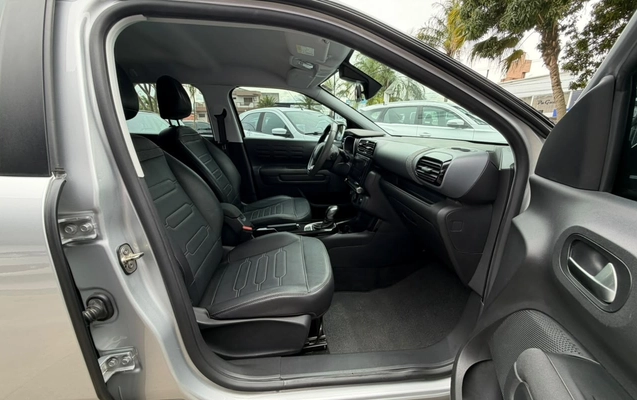 imagem-https://www.socarrao.com.br/sc-vehicle-images-prod/4433840/1792779643517-V2hhdHNBcHAgSW1hZ2UgMjAyNi0xMC0yMyBhdCAxNC4zMC4wMC5qcGVn.jpeg