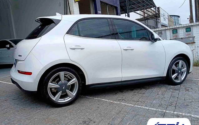 imagem-https://www.socarrao.com.br/sc-vehicle-images-prod/4433905/1792854980935-14bac7b0-2814-4bba-9dc2-20959be98c34.jpg