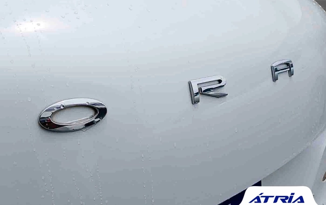 imagem-https://www.socarrao.com.br/sc-vehicle-images-prod/4433905/1792854980937-ae2ea139-099c-41ed-9cd7-755fcc64c024.jpg
