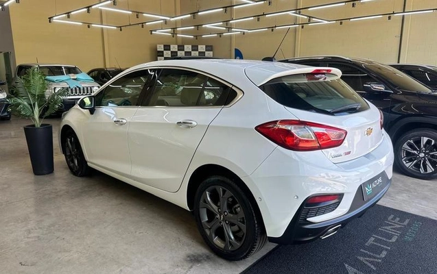 imagem-https://www.socarrao.com.br/sc-vehicle-images-prod/4433937/1792779918118-8517115_11_B_de6ee9ee9c.jpeg