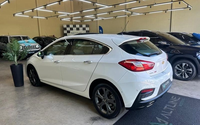 imagem-https://www.socarrao.com.br/sc-vehicle-images-prod/4433937/1792779918120-8517115_11_B_584930d55d.jpeg