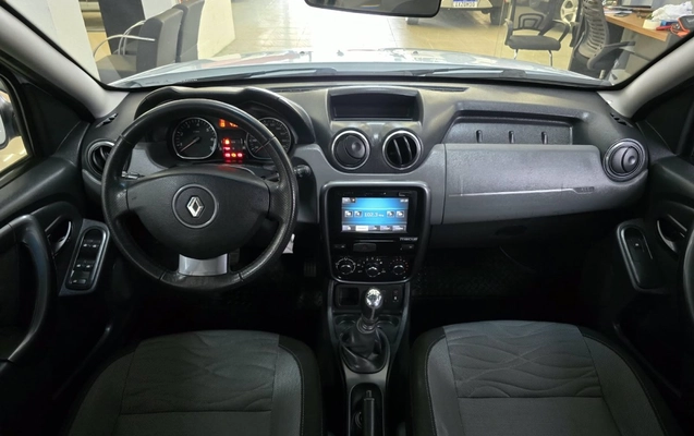 imagem-https://www.socarrao.com.br/sc-vehicle-images-prod/4433946/1792780527947-A9CwIWMV3oskUlNpRTqOTa5s7lXZv0eT.jpg