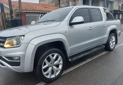 Volkswagen Amarok 2018 Prata — foto 1 de 3