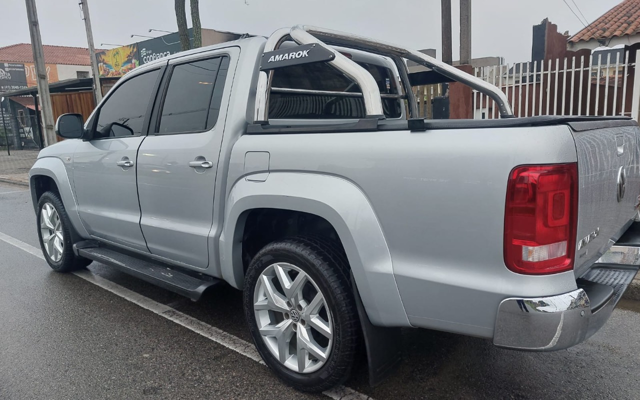 imagem-https://www.socarrao.com.br/sc-vehicle-images-prod/4433950/1792780004666-QW1hcm9rICg1KS5qcGVn.jpeg
