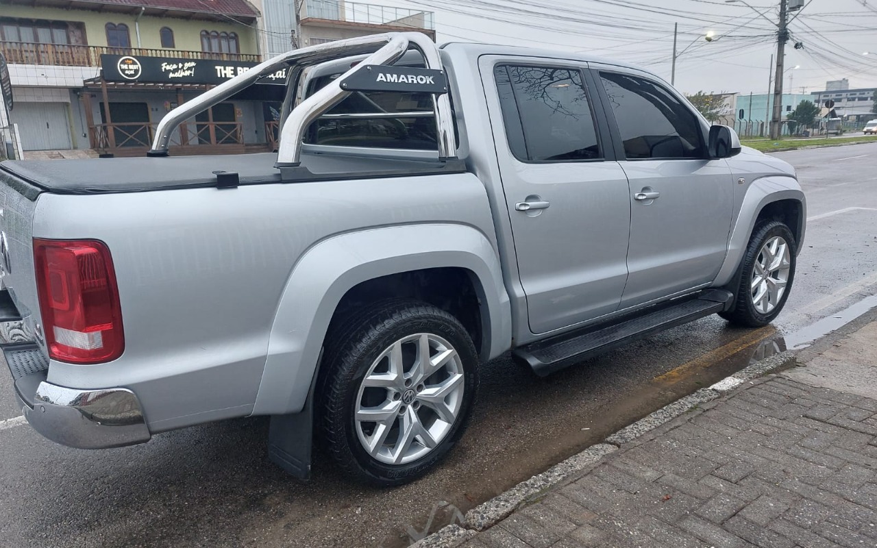 imagem-https://www.socarrao.com.br/sc-vehicle-images-prod/4433950/1792780004743-QW1hcm9rICg2KS5qcGVn.jpeg