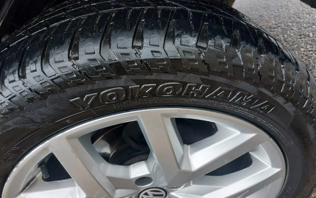 imagem-https://www.socarrao.com.br/sc-vehicle-images-prod/4433950/1792780004975-QW1hcm9rICg5KS5qcGVn.jpeg