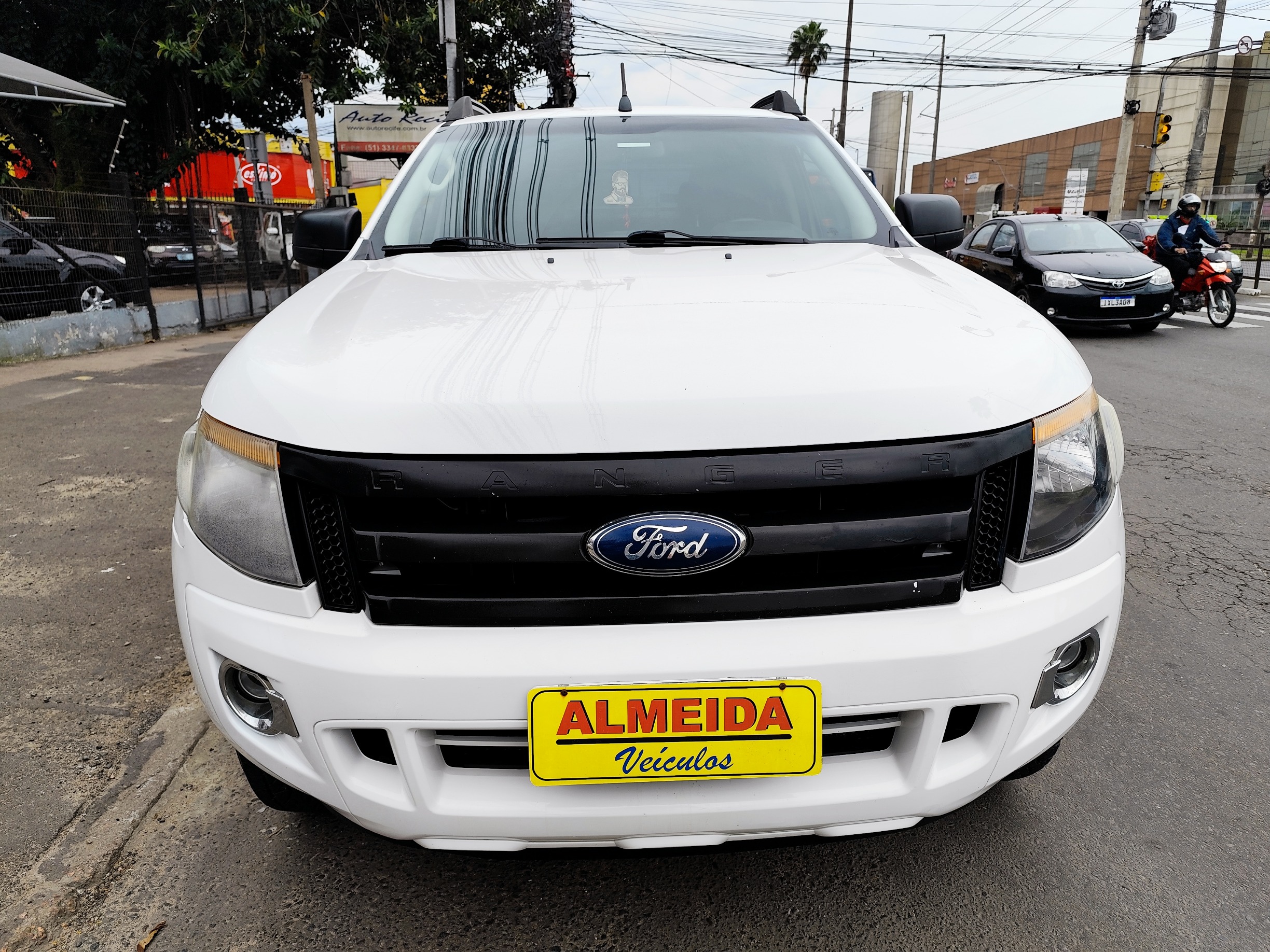 imagem-https://www.socarrao.com.br/sc-vehicle-images-prod/44340/1769988806575-6227285OR_1728329661_58_120.jpg