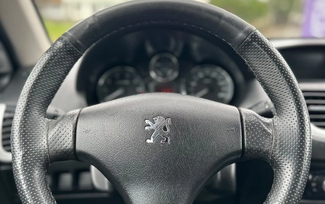 imagem-https://www.socarrao.com.br/sc-vehicle-images-prod/4434132/1792783302639-2f919033545b459e96e5b769dc6c5c6e_1792780715401.jpg