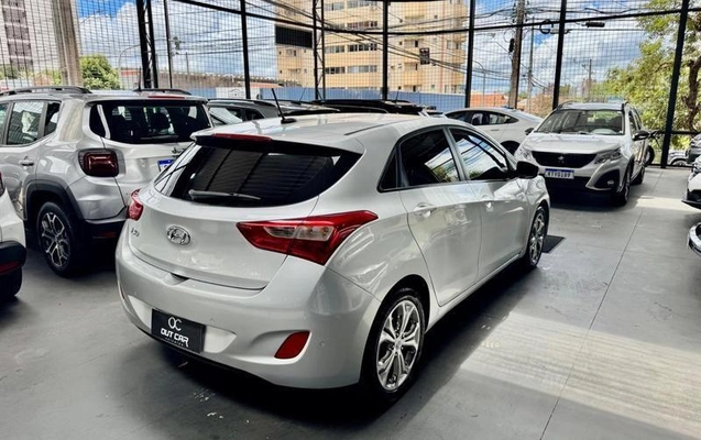 imagem-https://www.socarrao.com.br/sc-vehicle-images-prod/4434230/1792780999795-8592622_3_B_3e147c8aee.jpeg