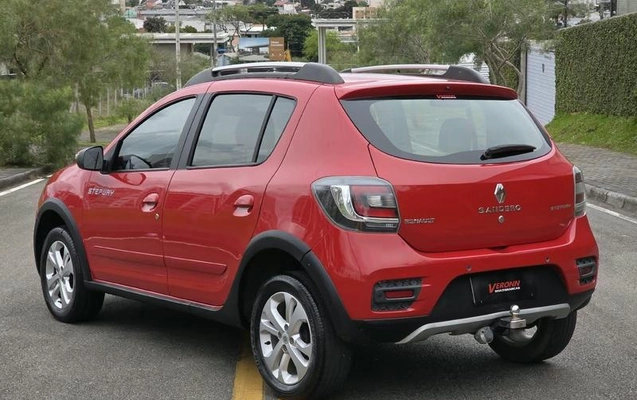 imagem-https://www.socarrao.com.br/sc-vehicle-images-prod/4434316/1792782993072-8493752_15_B_0c7ce83526.jpeg