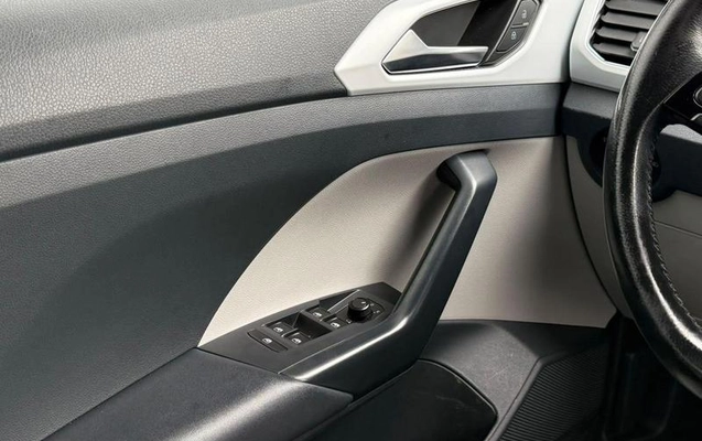 imagem-https://www.socarrao.com.br/sc-vehicle-images-prod/4434337/1792781299897-8600241_3_B_107b9a19f9.jpeg