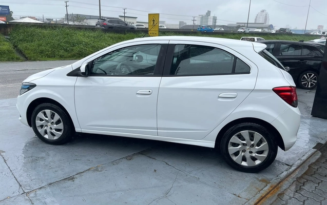 imagem-https://www.socarrao.com.br/sc-vehicle-images-prod/4434342/1792781323310-c4a3fe41df1647a3af21a56d98abbc97_1792780770705.jpg