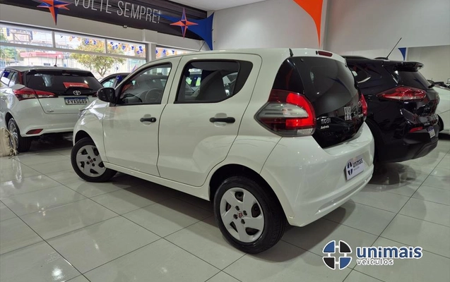 imagem-https://www.socarrao.com.br/sc-vehicle-images-prod/4434373/1792781619552-347ce845-cd11-4dcd-9175-4408d31a553820261023145610.jpeg