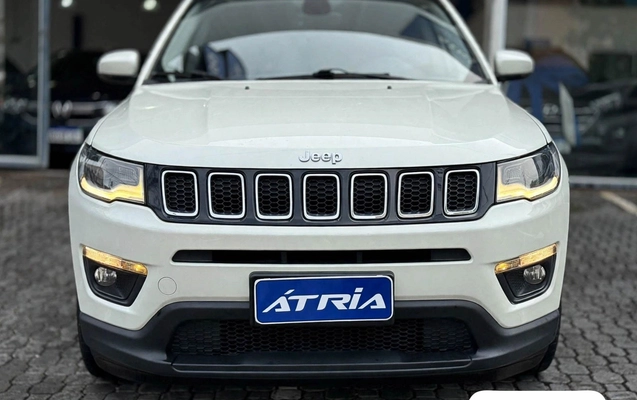 imagem-https://www.socarrao.com.br/sc-vehicle-images-prod/4434384/1792786824682-f5f74383-7f05-492b-a269-207ca557a6a2.jpg