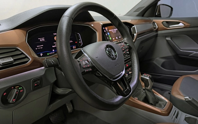 imagem-https://www.socarrao.com.br/sc-vehicle-images-prod/4434388/1792781665813-aW1hZ2UwMDAwOS5qcGc.jpg