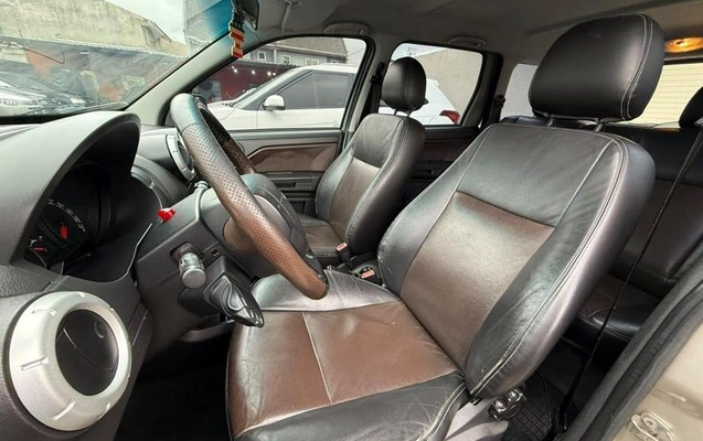 imagem-https://www.socarrao.com.br/sc-vehicle-images-prod/4434409/1792781871786-8601266_13_B_e76326a420.jpeg