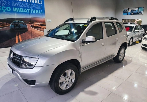 Renault Duster 2016 Prata — foto 1 de 3