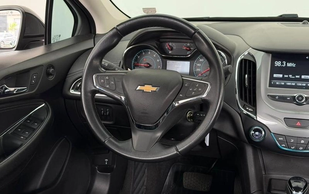 imagem-https://www.socarrao.com.br/sc-vehicle-images-prod/4434457/1792786033208-8595336_10_B_7f5240a724.jpeg