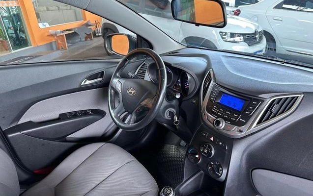 imagem-https://www.socarrao.com.br/sc-vehicle-images-prod/4434467/1792782186230-8597503_12_B_cf6631e72d.jpeg