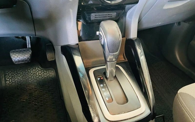 imagem-https://www.socarrao.com.br/sc-vehicle-images-prod/4434476/1792784434511-8583670_11_B_0ba77303cb.jpeg