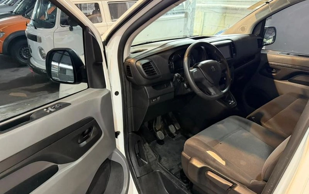 imagem-https://www.socarrao.com.br/sc-vehicle-images-prod/4434500/1792786347776-8601423_5_B_e75ea71b0d.jpeg